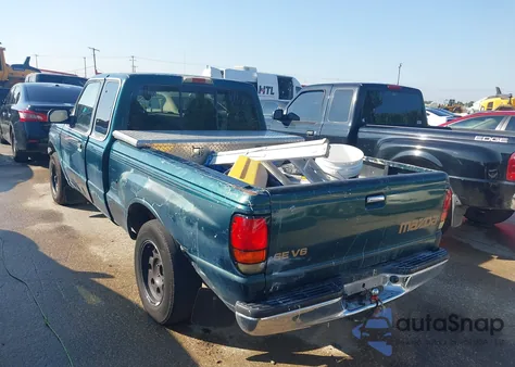 1998 Mazda B3000 Se z USA, uszkodzony, nr VIN 4F4YR16U8WTM17888